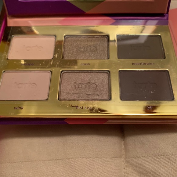 Sizzle Make Believe In Yourself Tease Eyeshadow - Picture 3 of 8